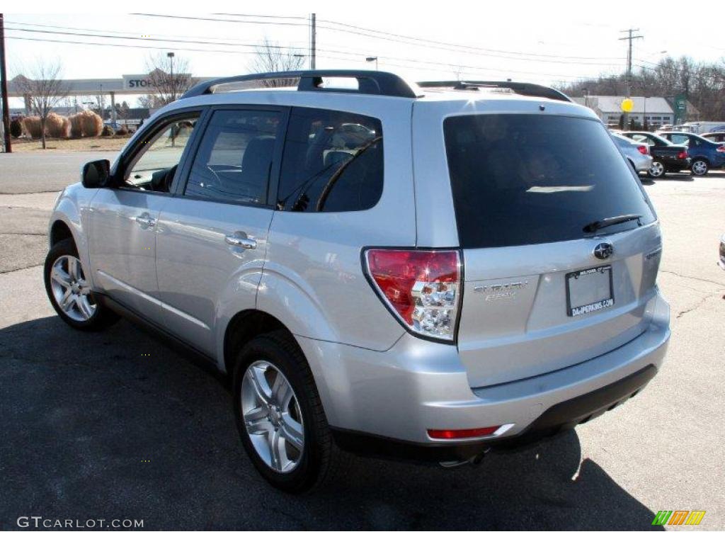 2009 Forester 2.5 X Premium - Spark Silver Metallic / Black photo #8