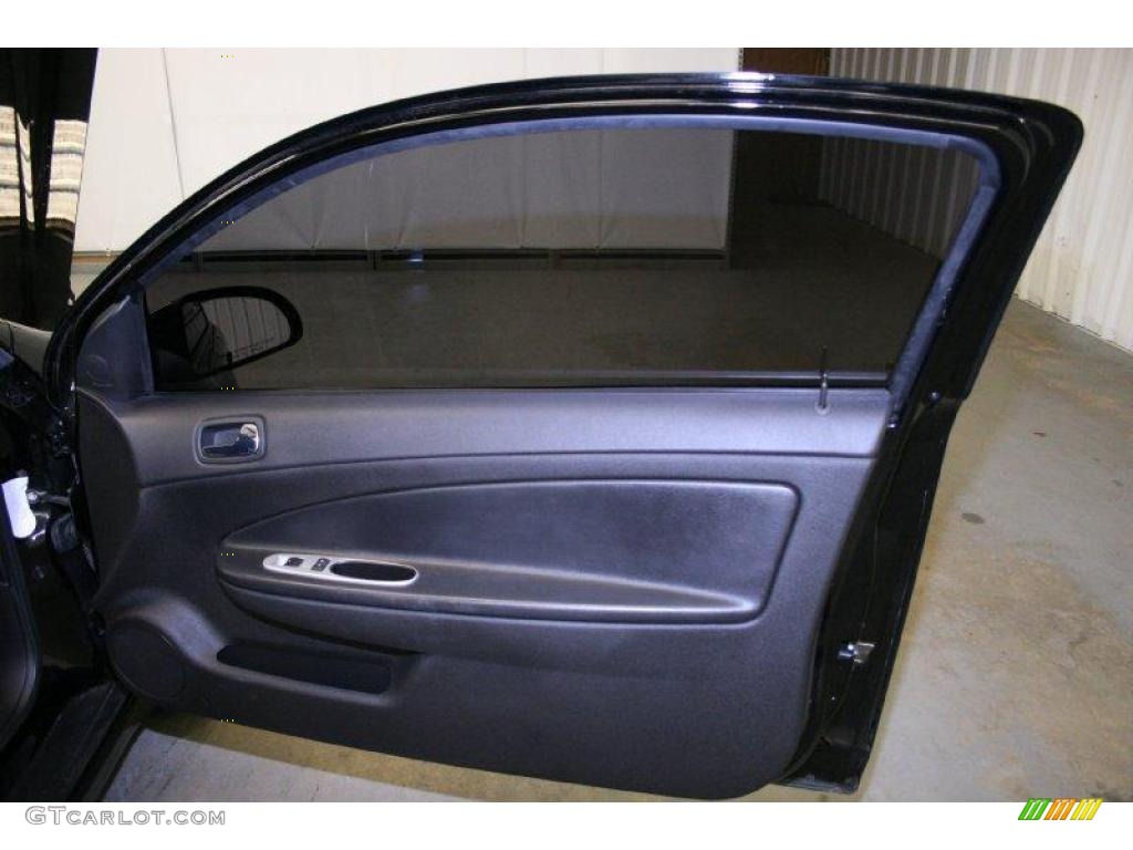 2007 Cobalt SS Supercharged Coupe - Black / Ebony photo #16