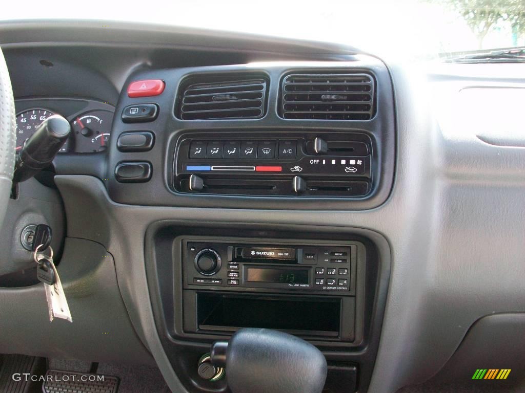 2000 Vitara JS 4 Door - Polar White / Gray photo #14