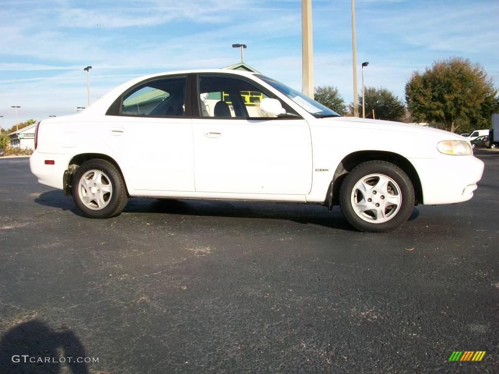 1999 Nubira CDX Sedan - Galaxy White / Gray photo #3