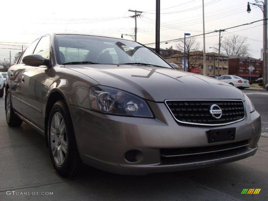 2006 Altima 2.5 S - Polished Pewter Metallic / Frost photo #1