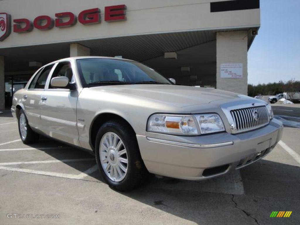 2009 Grand Marquis LS Ultimate Edition - Smokestone Metallic / Medium Light Stone photo #1