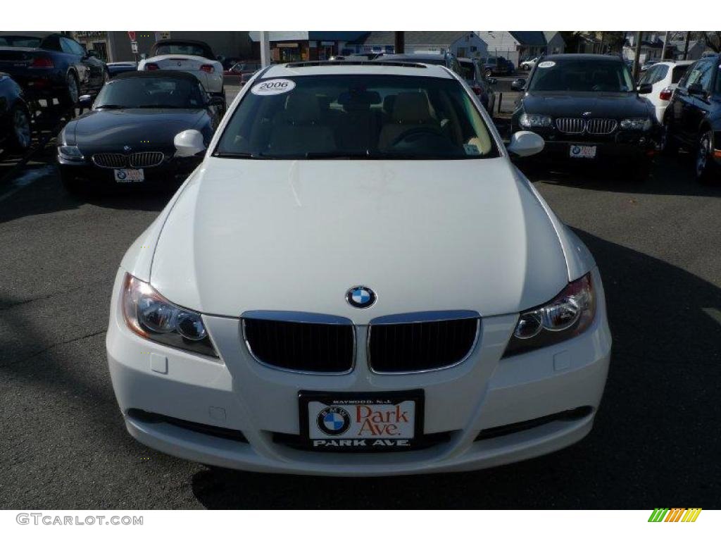 2006 3 Series 325xi Sedan - Alpine White / Beige photo #16