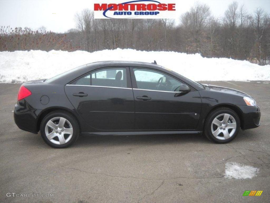 Carbon Black Metallic Pontiac G6