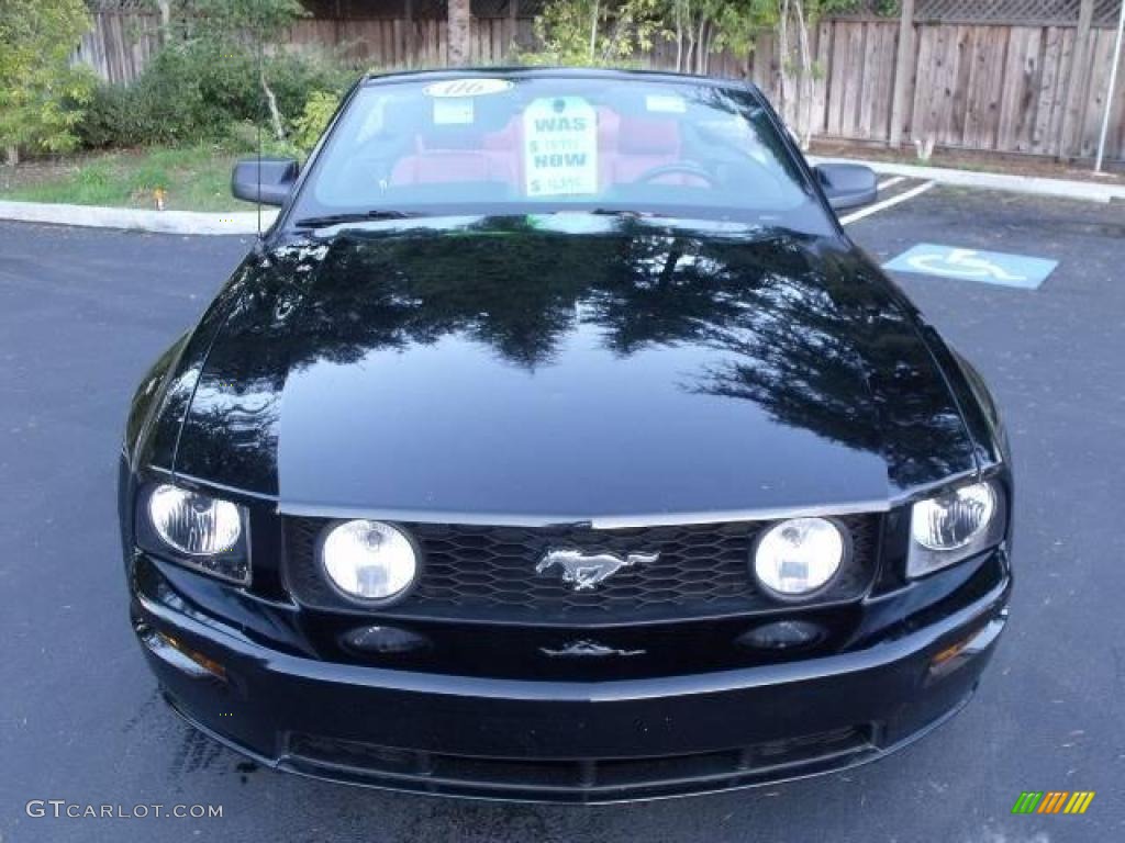 2006 Mustang GT Premium Convertible - Black / Red/Dark Charcoal photo #1