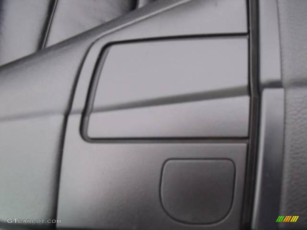 2006 3 Series 330i Convertible - Silver Grey Metallic / Black photo #59