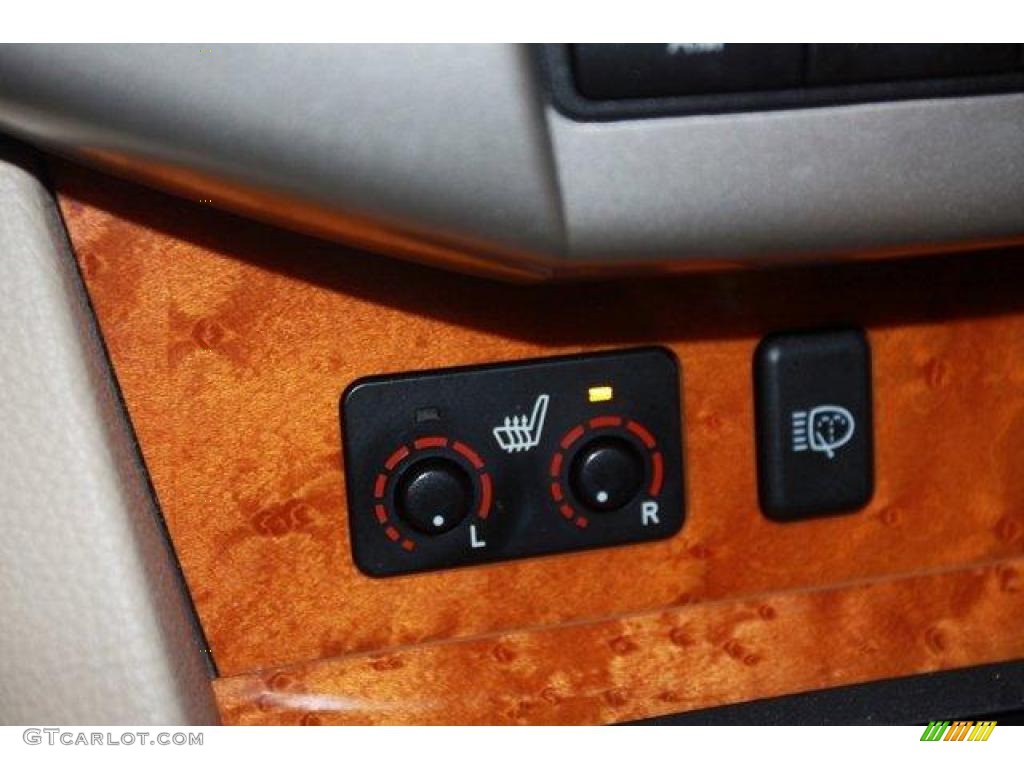 2006 RX 330 AWD - Crystal White Pearl / Light Gray photo #14