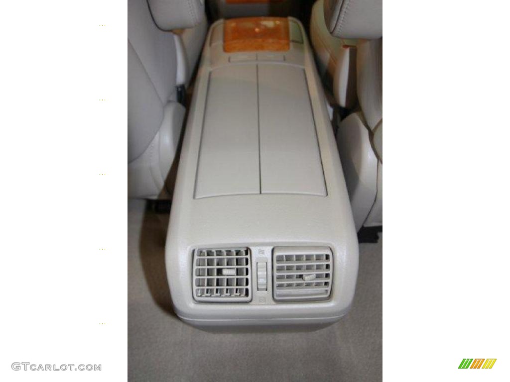 2006 RX 330 AWD - Crystal White Pearl / Light Gray photo #30