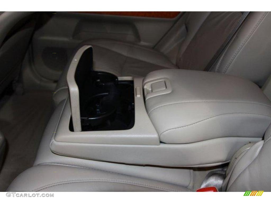 2006 RX 330 AWD - Crystal White Pearl / Light Gray photo #31