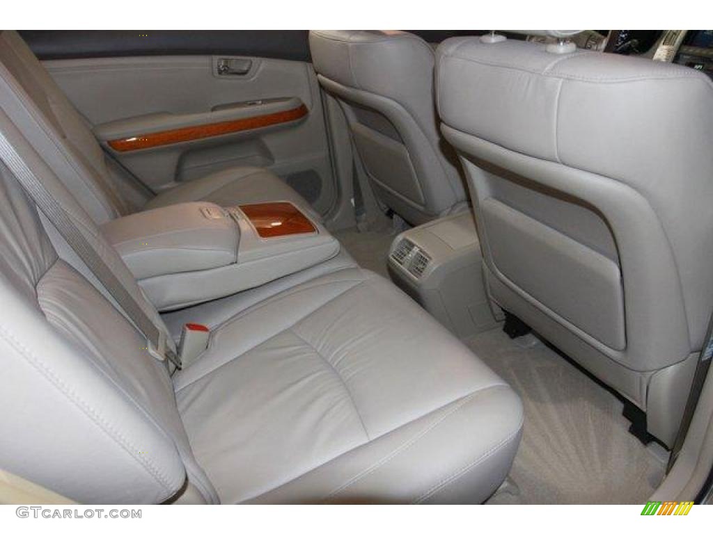 2006 RX 330 AWD - Crystal White Pearl / Light Gray photo #35