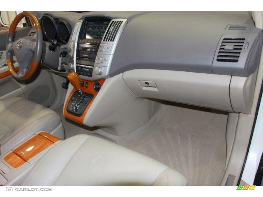 2006 RX 330 AWD - Crystal White Pearl / Light Gray photo #37