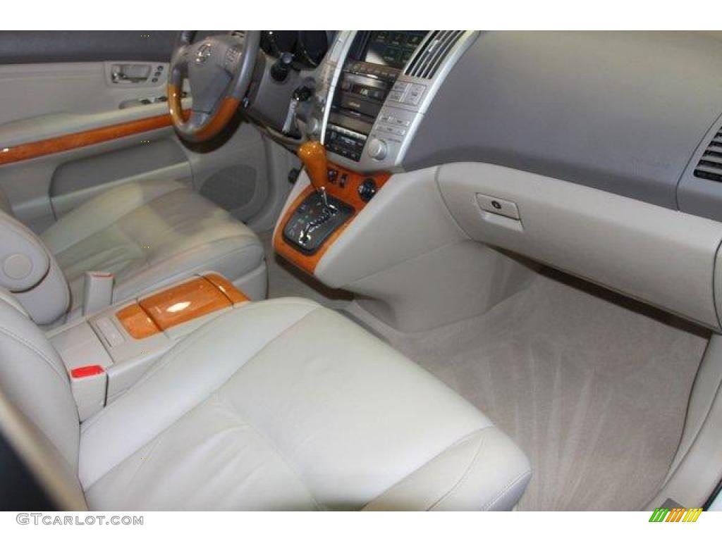 2006 RX 330 AWD - Crystal White Pearl / Light Gray photo #38
