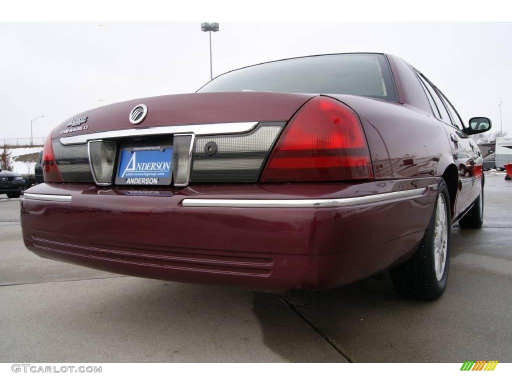 2009 Grand Marquis LS Ultimate Edition - Dark Toreador Red Metallic / Light Camel photo #7