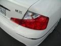 Moonlight White - M 35 Sedan Photo No. 23