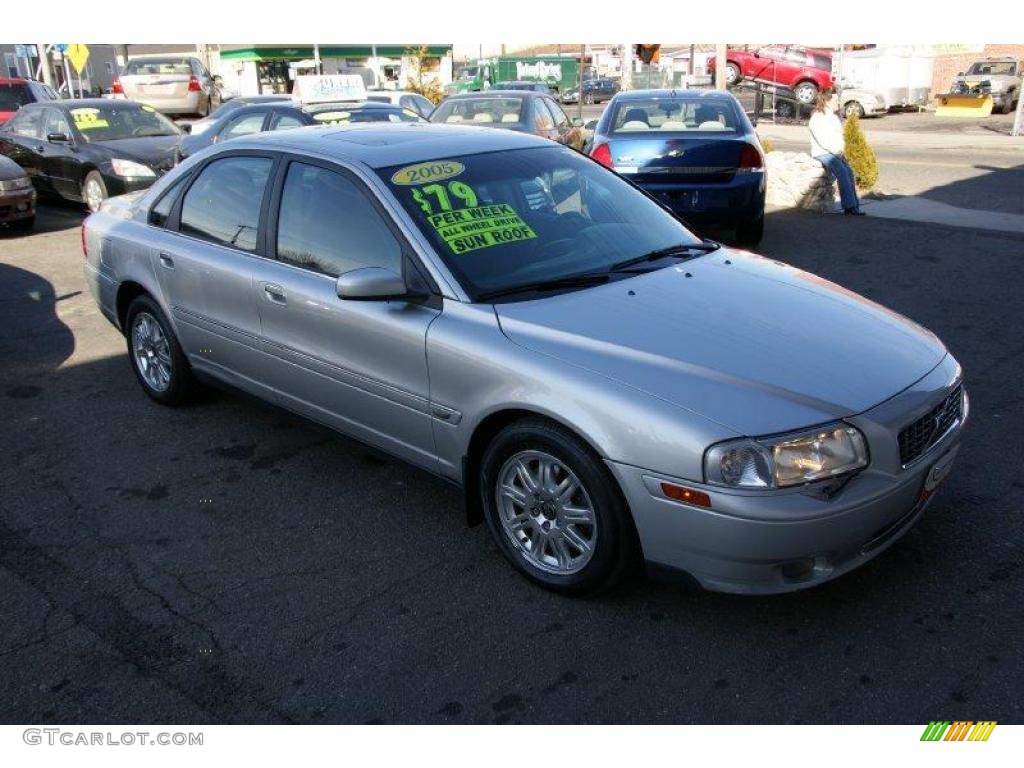 2005 S80 2.5T AWD - Silver Metallic / Graphite photo #3