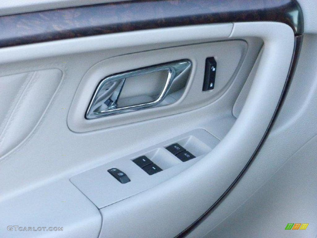 2010 Taurus Limited - Steel Blue Metallic / Light Stone photo #20