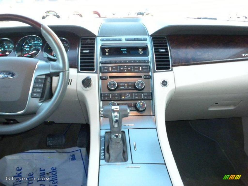 2010 Taurus Limited - Steel Blue Metallic / Light Stone photo #27