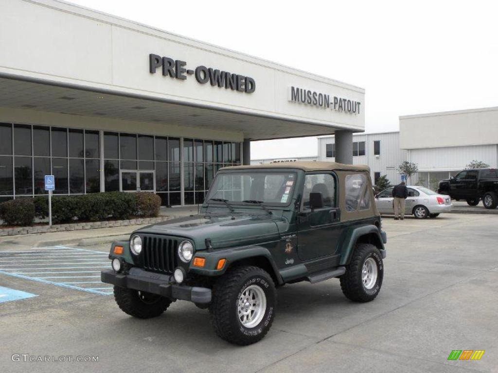 Forest Green Pearl Jeep Wrangler