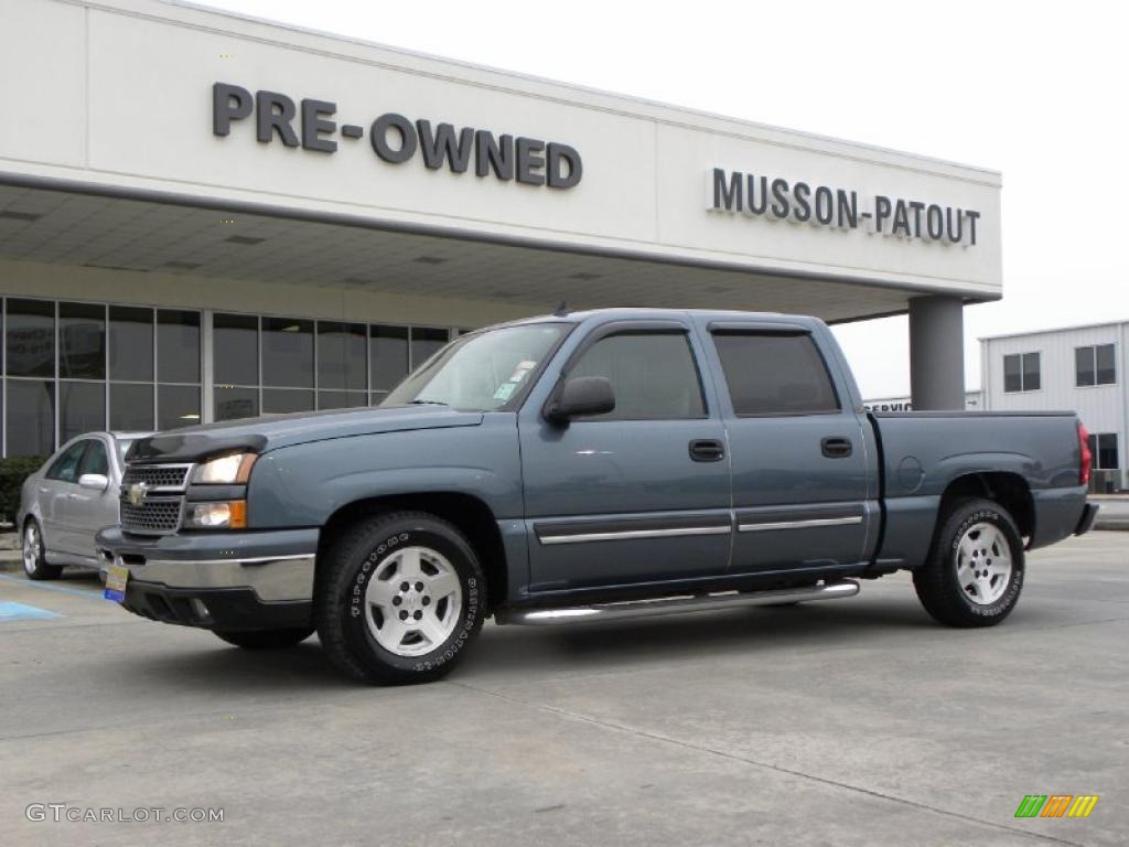 2006 Silverado 1500 LS Crew Cab - Blue Granite Metallic / Dark Charcoal photo #1