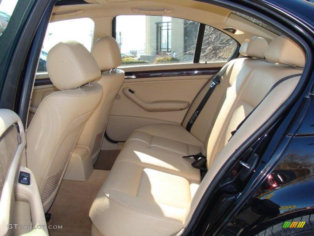 2002 3 Series 325xi Sedan - Jet Black / Sand photo #7