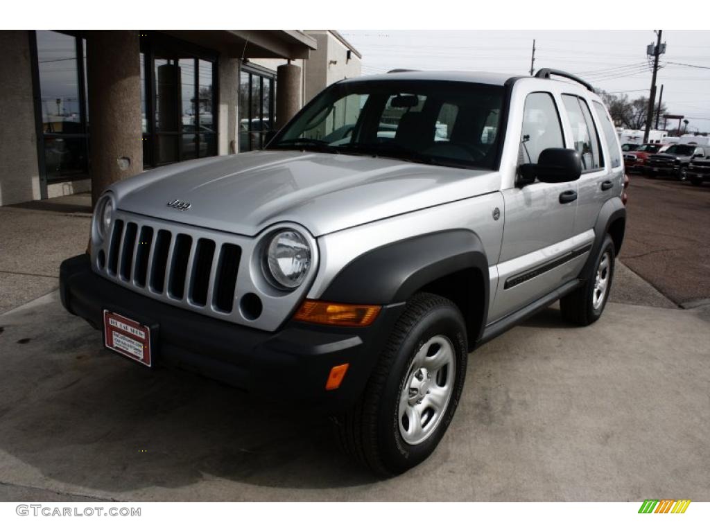 2007 Bright Silver Metallic Jeep Liberty Sport 4x4 25752189 Photo 2