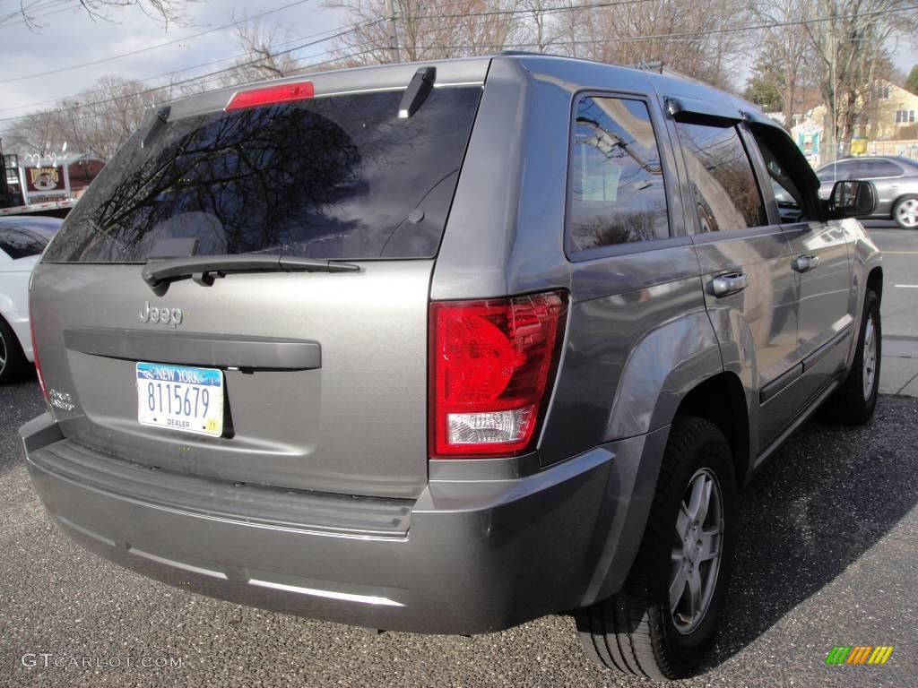 2007 Grand Cherokee Laredo 4x4 - Mineral Gray Metallic / Khaki photo #5