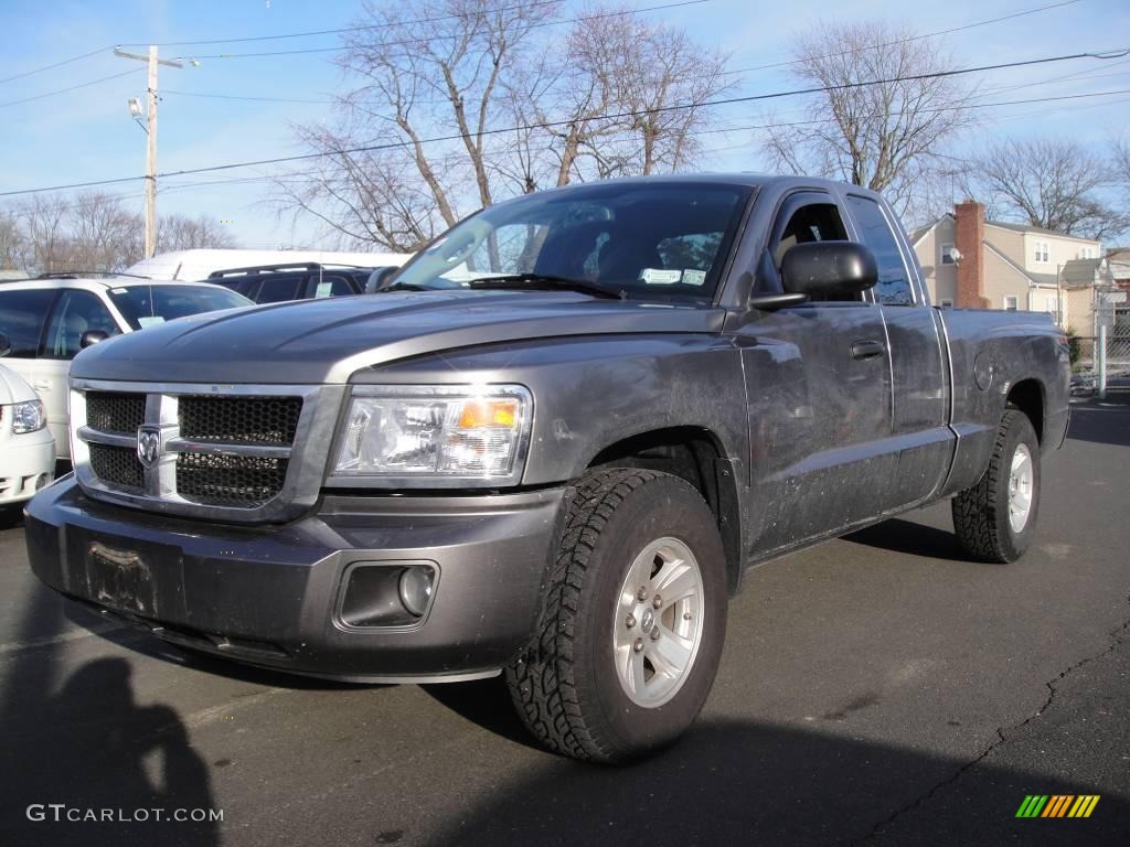 2008 Dakota SLT Extended Cab 4x4 - Mineral Gray Metallic / Dark Slate Gray/Medium Slate Gray photo #1