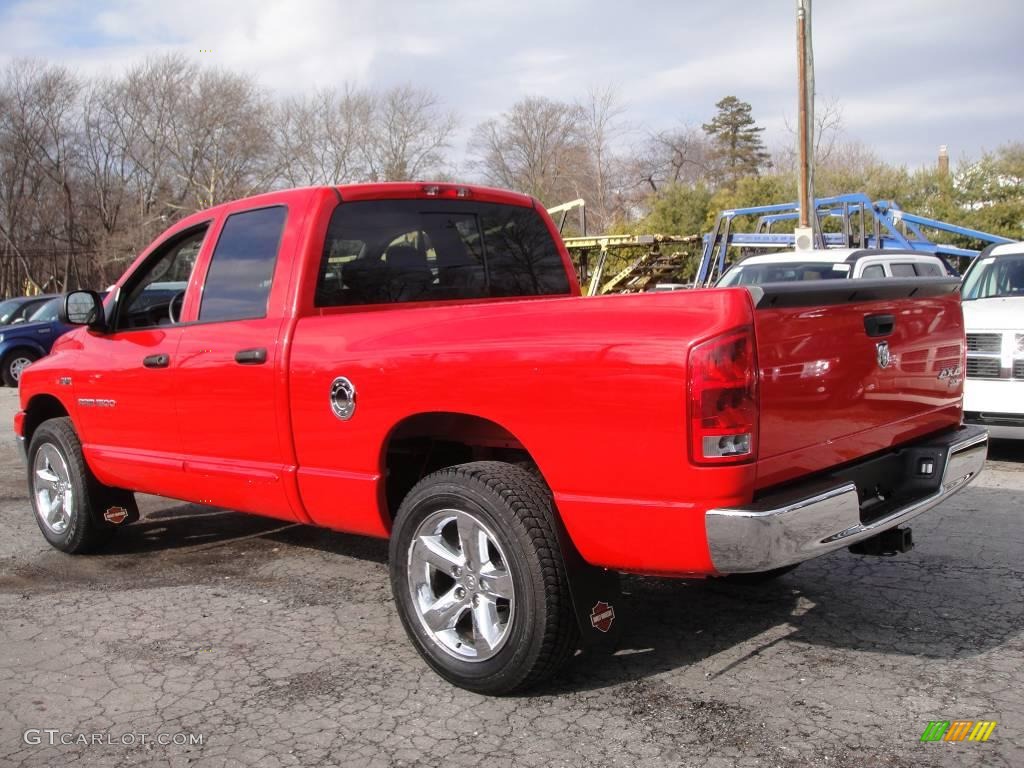 2006 Ram 1500 SLT Quad Cab 4x4 - Flame Red / Medium Slate Gray photo #3