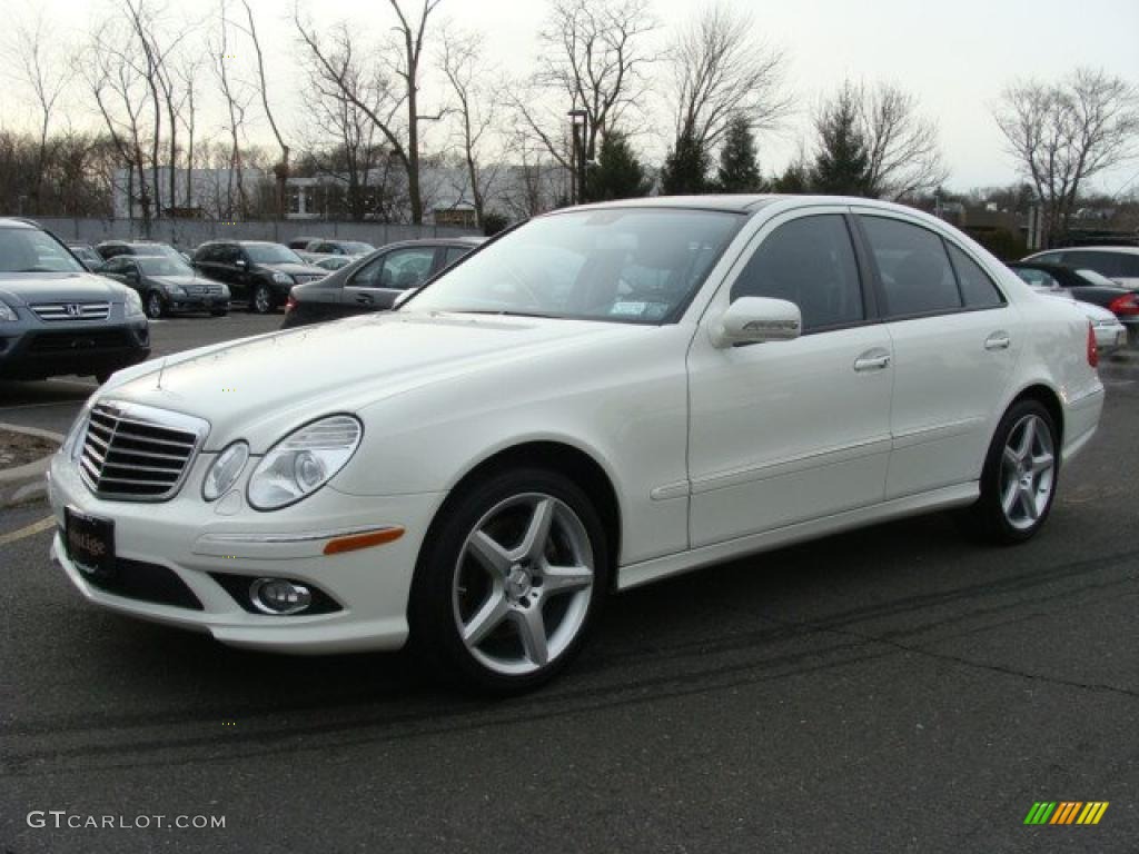 2008 E 350 4Matic Sedan - Arctic White / Black photo #1