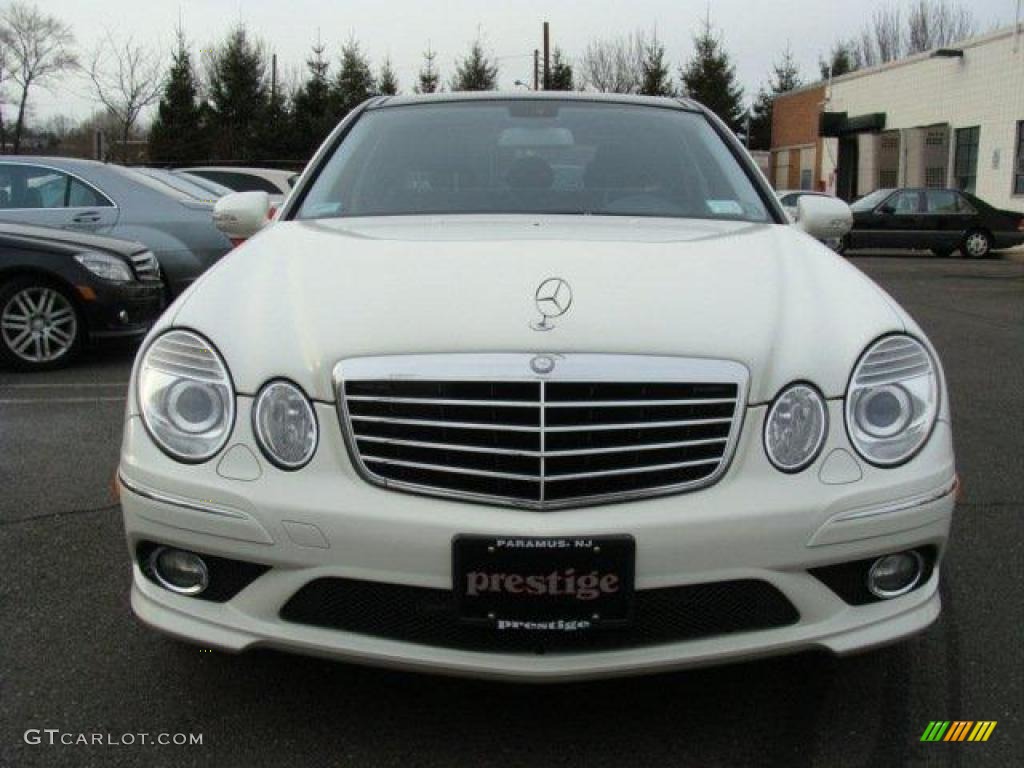2008 E 350 4Matic Sedan - Arctic White / Black photo #2