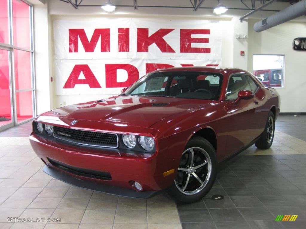 2010 Challenger SE - Inferno Red Crystal Pearl / Dark Slate Gray photo #1