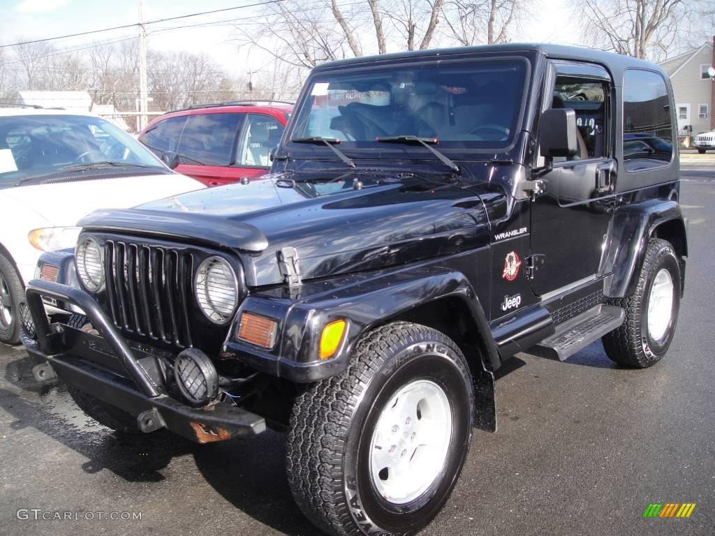 2002 Wrangler Sahara 4x4 - Black / Camel Beige/Dark Green photo #1