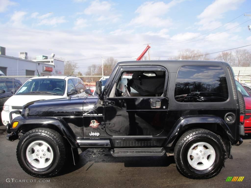 2002 Wrangler Sahara 4x4 - Black / Camel Beige/Dark Green photo #2