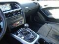 Brilliant Black - S5 4.2 quattro Photo No. 20