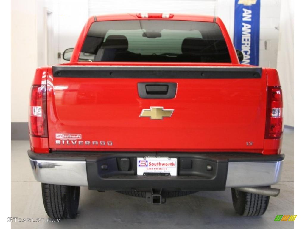 2007 Silverado 1500 LT Extended Cab 4x4 - Victory Red / Dark Charcoal photo #3