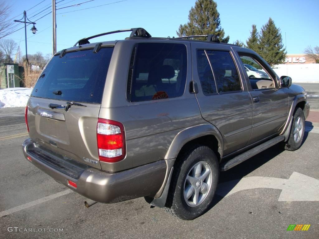 2001 Pathfinder LE 4x4 - Sahara Beige Metallic / Beige photo #6