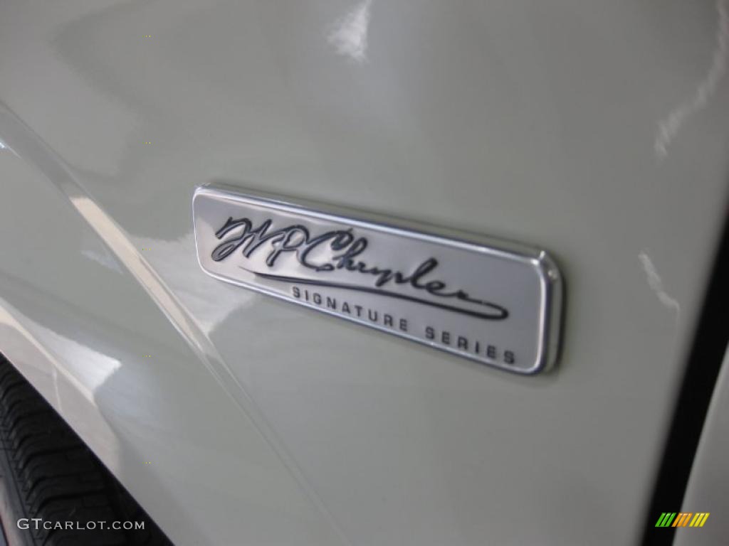 2007 Town & Country Touring - Cool Vanilla White / Dark Khaki/Light Graystone photo #3
