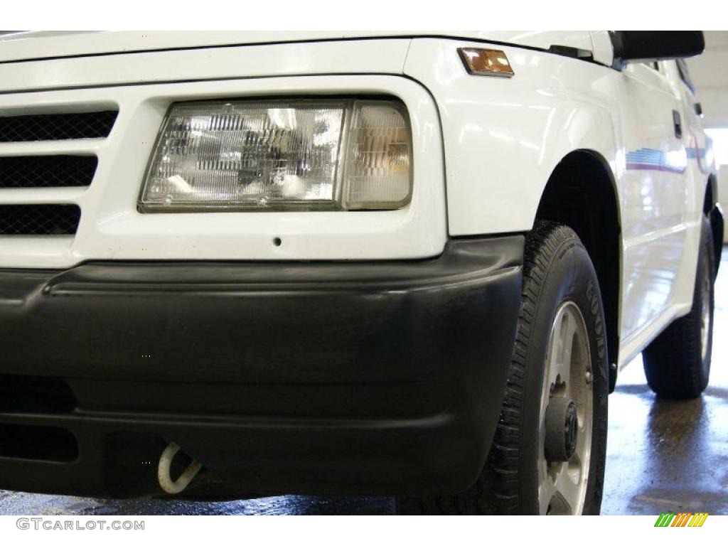 1997 Tracker Soft Top 4x4 - White / Dark Charcoal photo #4