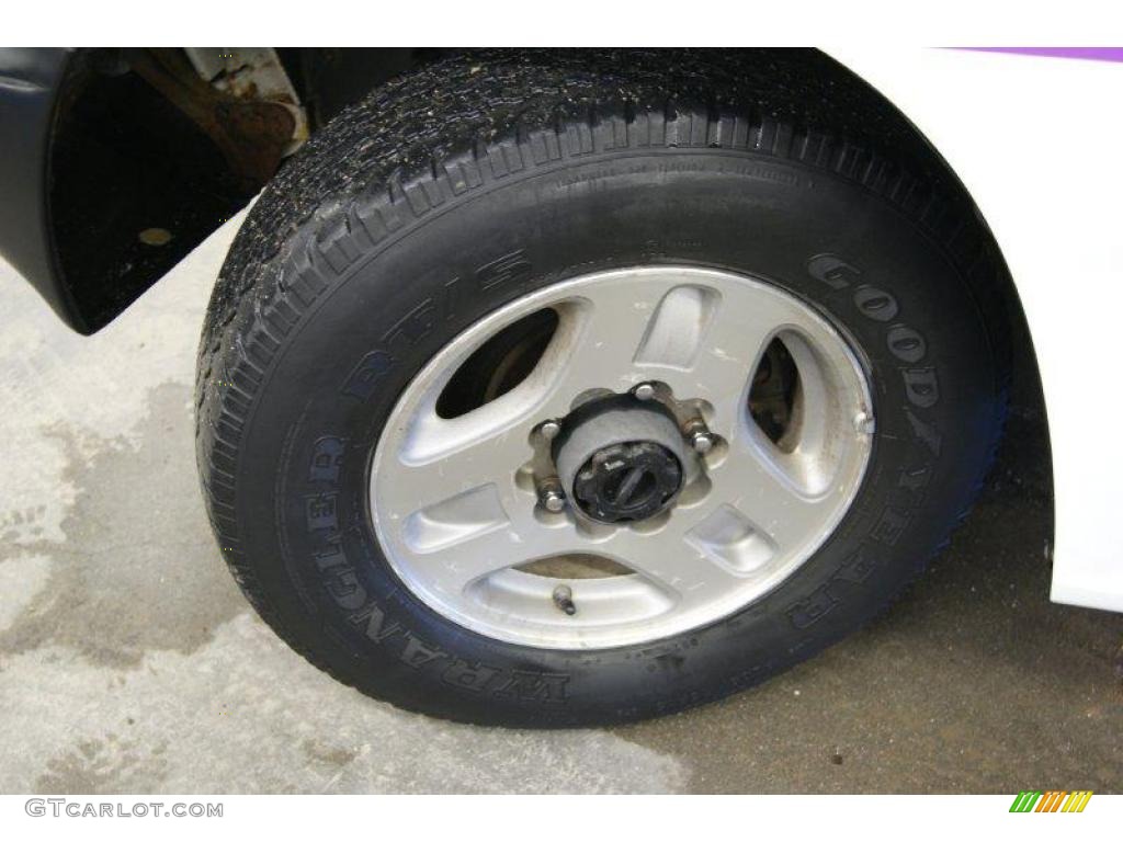 1997 Geo Tracker Soft Top 4x4 Wheel Photo #25761552