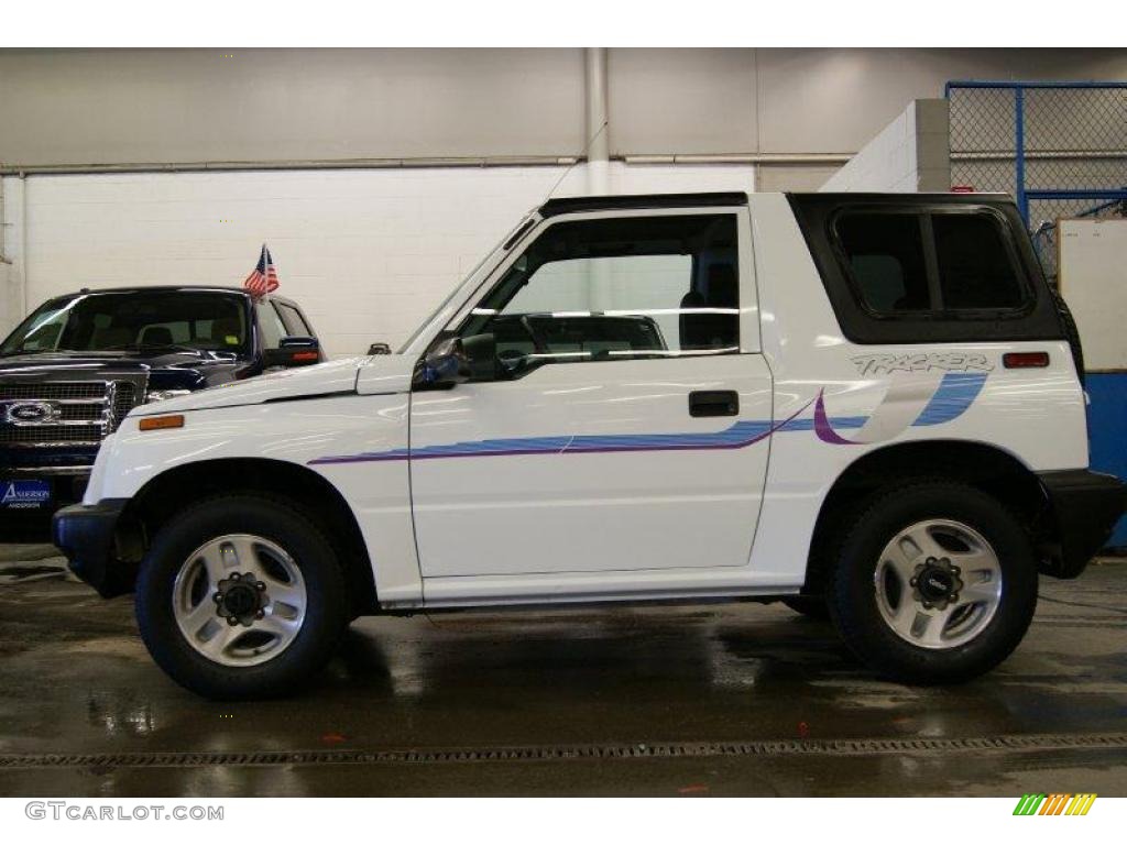 1997 Tracker Soft Top 4x4 - White / Dark Charcoal photo #11