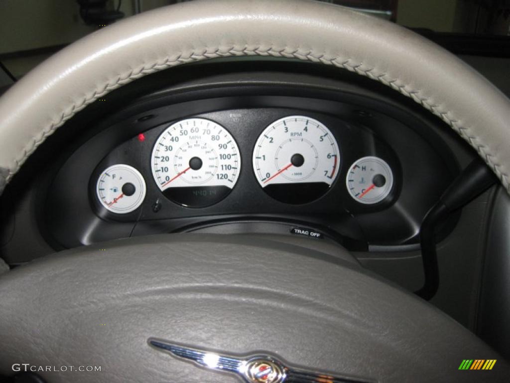 2007 Town & Country Touring - Cool Vanilla White / Dark Khaki/Light Graystone photo #18
