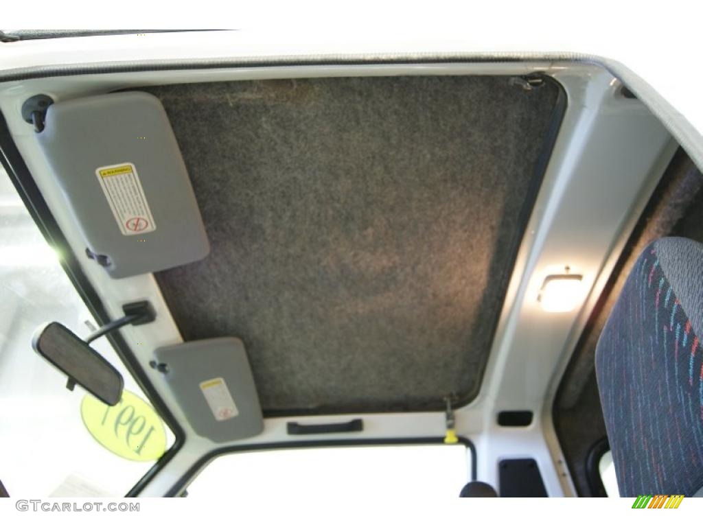 1997 Geo Tracker Soft Top 4x4 Sunroof Photos