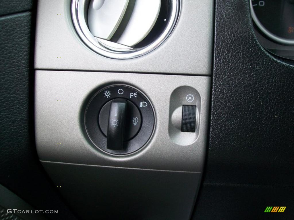 2004 F150 FX4 SuperCrew 4x4 - Black / Black/Medium Flint photo #36