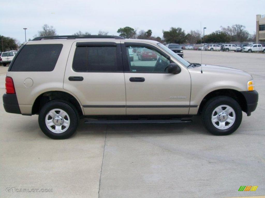 2004 Explorer XLS - Pueblo Gold Metallic / Medium Parchment photo #2