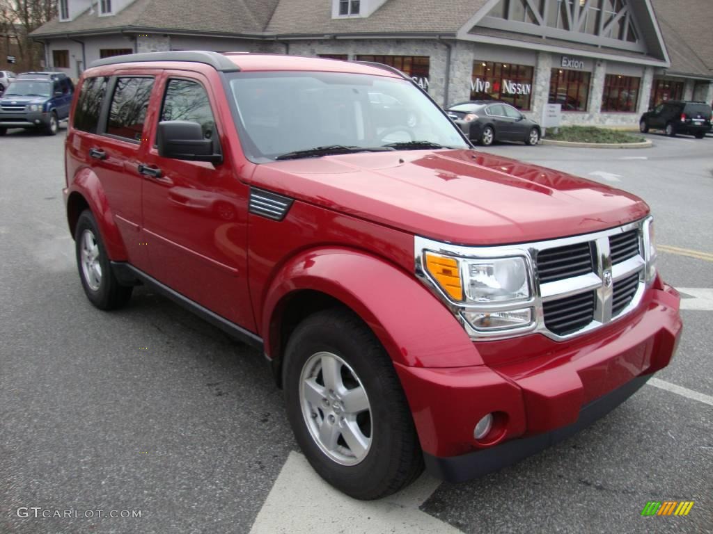 2008 Nitro SXT 4x4 - Inferno Red Crystal Pearl / Dark Slate Gray photo #4