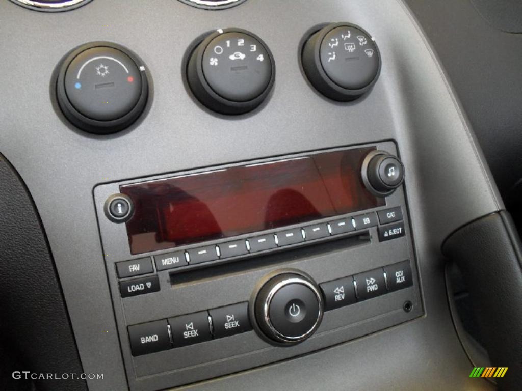 2006 Solstice Roadster - Aggressive Red / Ebony photo #24