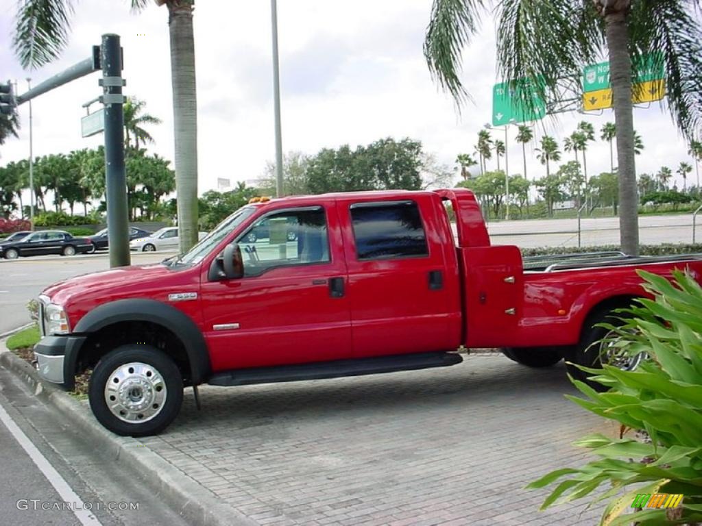 2007 F550 Super Duty Lariat Crew Cab Dually - Red / Tan photo #11