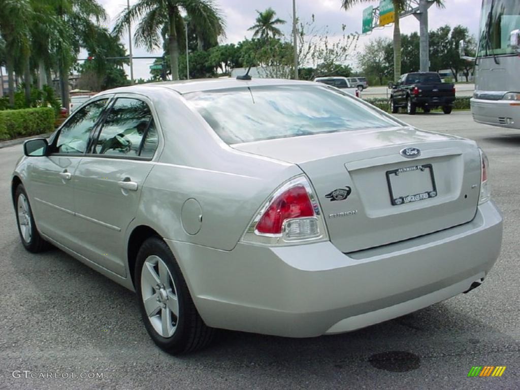 2008 Fusion SE - Silver Birch Metallic / Charcoal Black photo #5