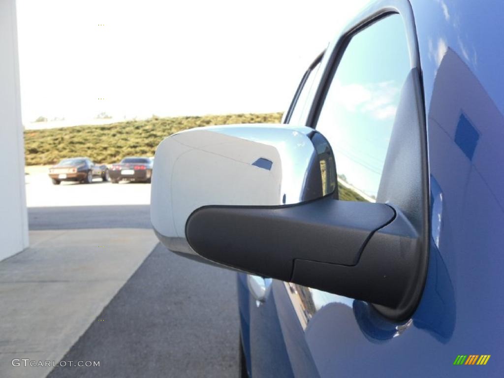 2008 HHR LT - Blue Flash Metallic / Gray photo #25