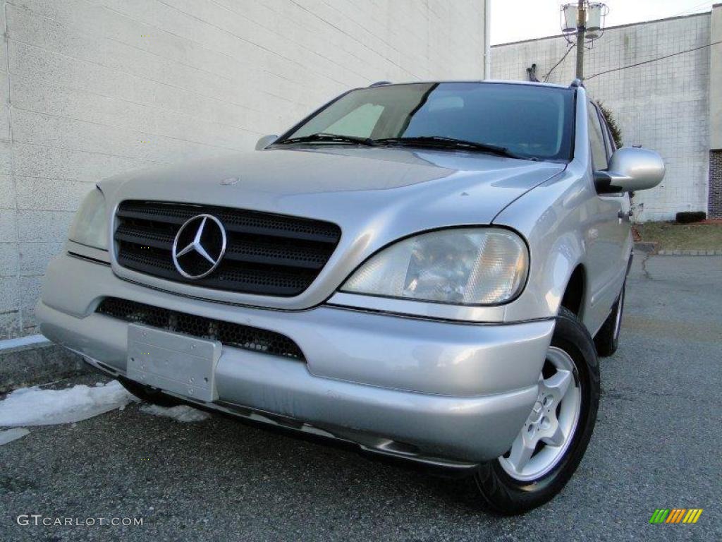 2000 ML 320 4Matic - Brilliant Silver Metallic / Ash photo #1